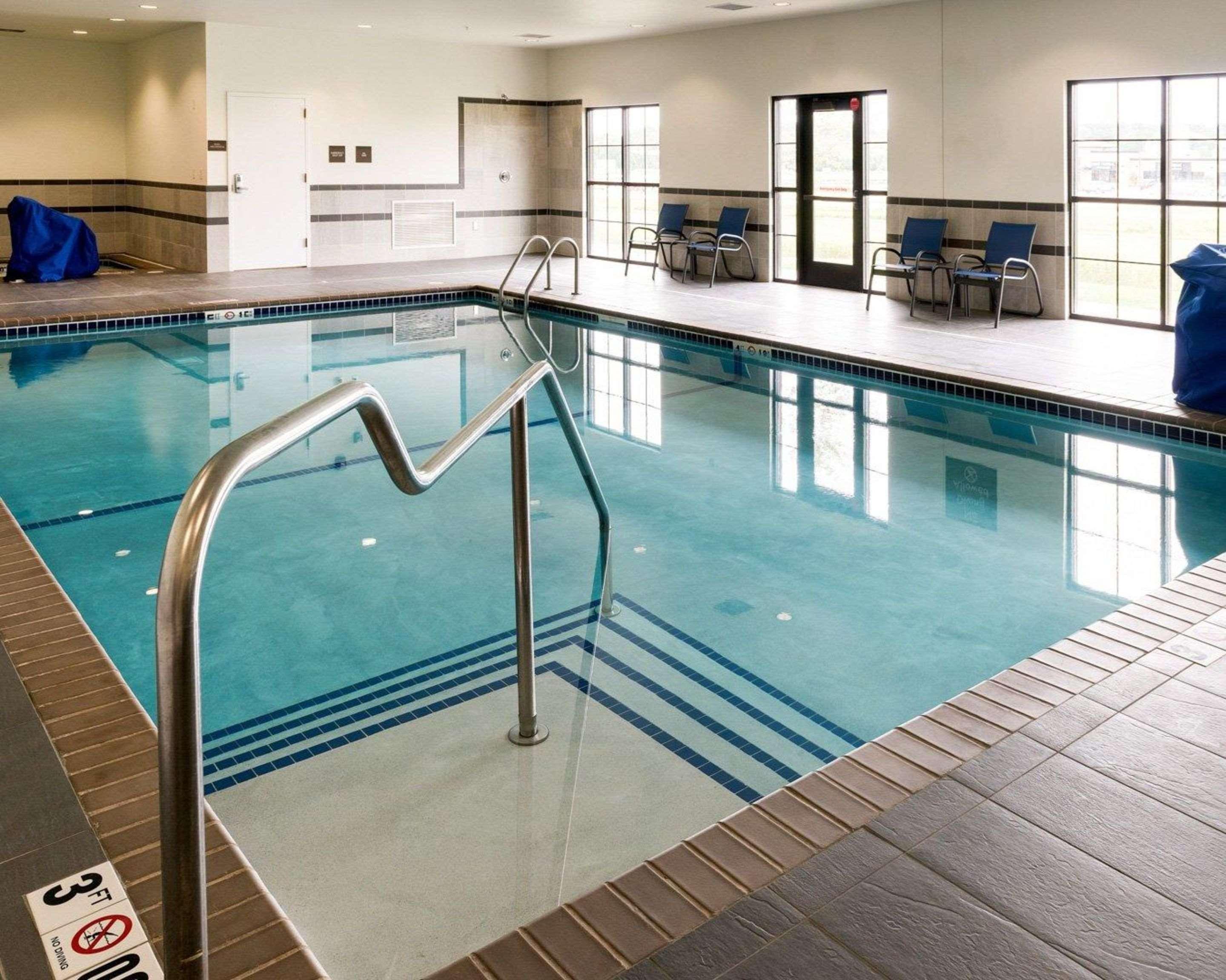 רוצ'סטר Comfort Inn & Suites West - Medical Center מראה חיצוני תמונה