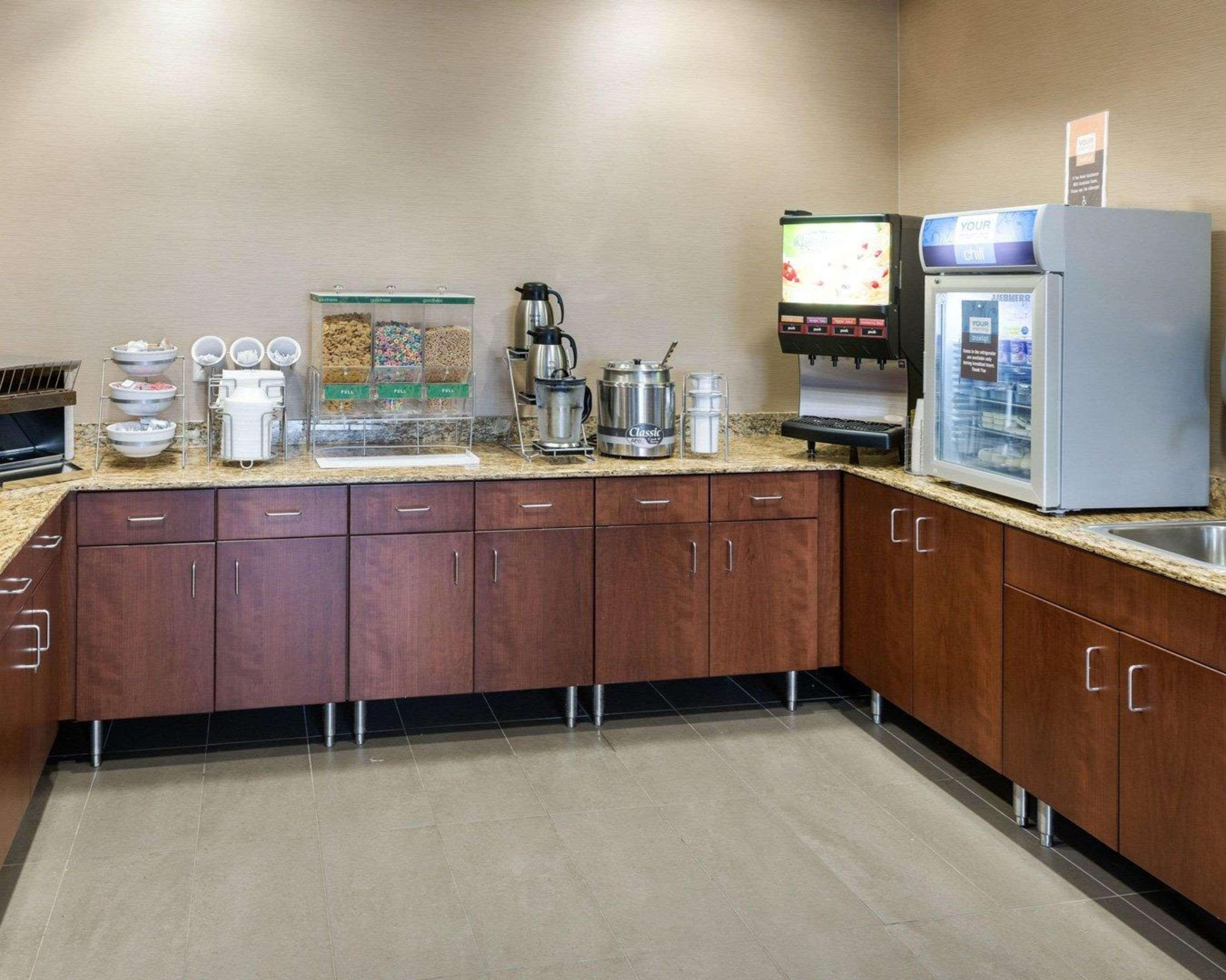 רוצ'סטר Comfort Inn & Suites West - Medical Center מראה חיצוני תמונה