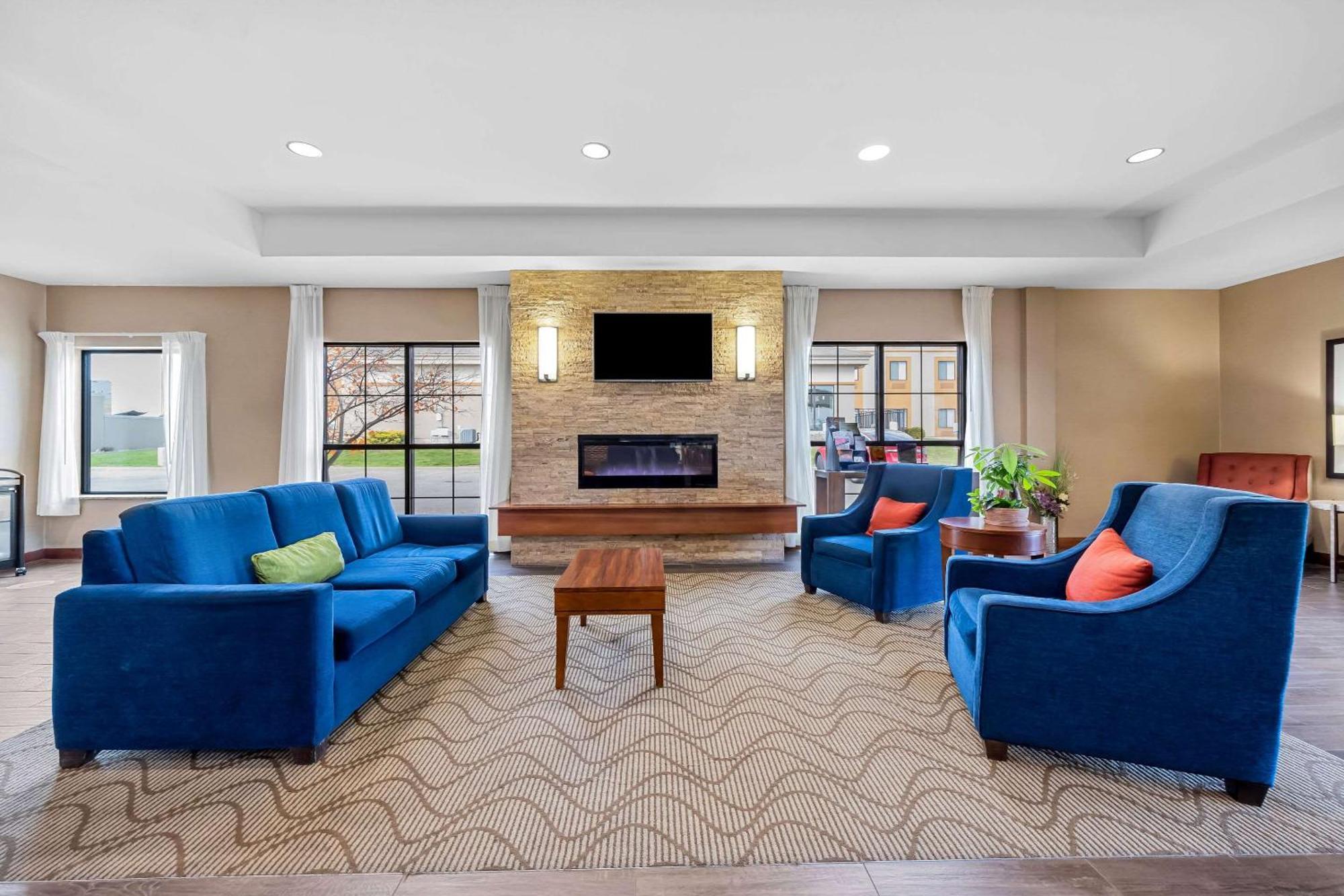 רוצ'סטר Comfort Inn & Suites West - Medical Center מראה חיצוני תמונה
