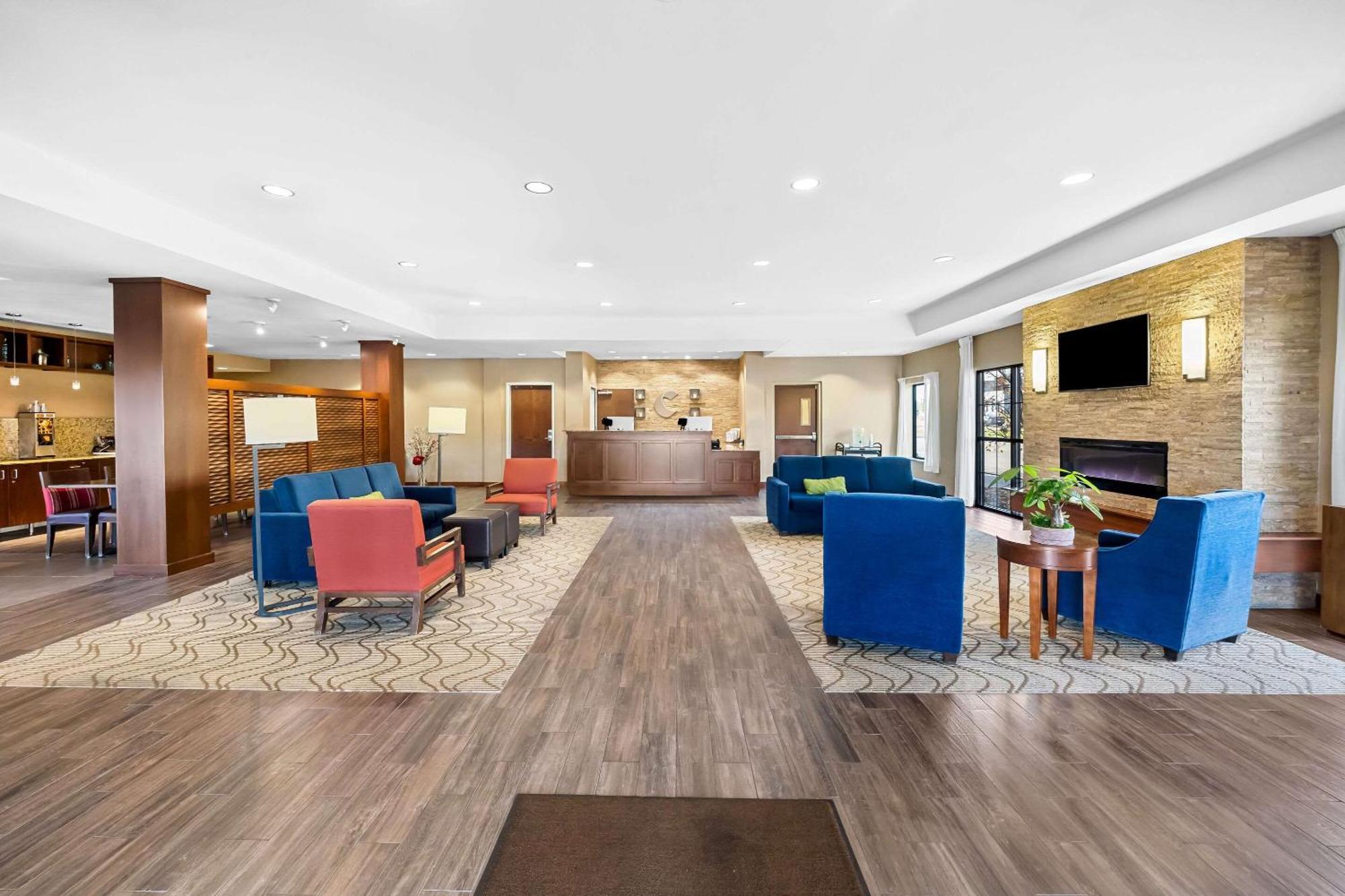 רוצ'סטר Comfort Inn & Suites West - Medical Center מראה חיצוני תמונה